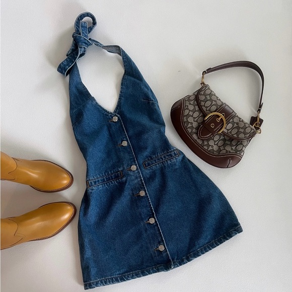 Pretty halter mini dress - Picture 1 of 8